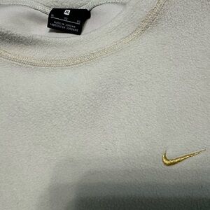 XL Nike gold and cream embroidered crop sweatshirt crewneck